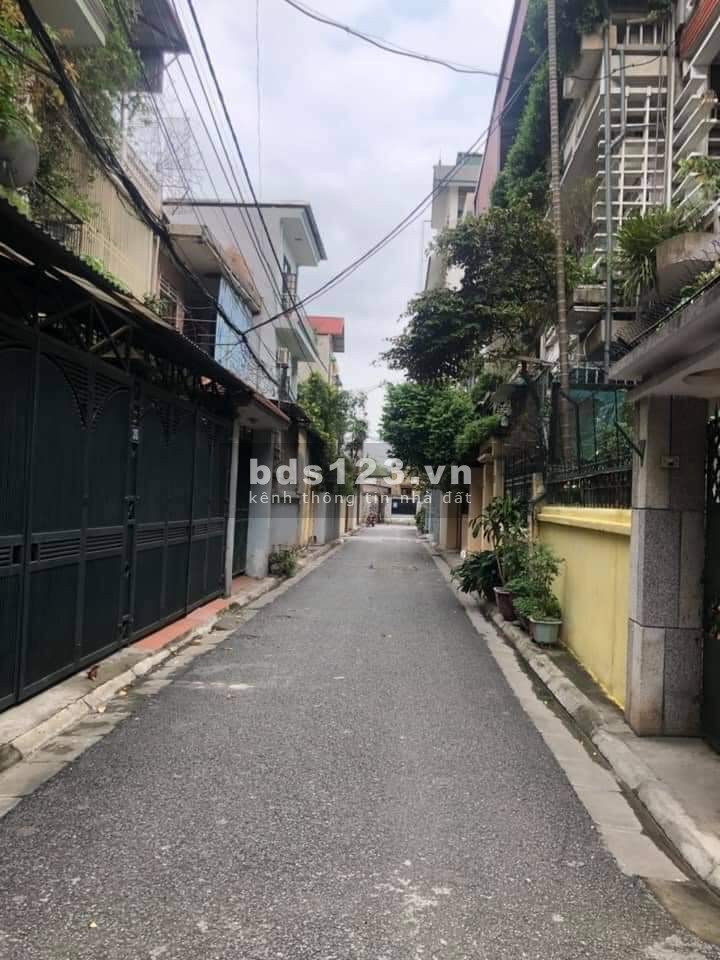 Bán nhà phường Gia Thụy Long Biên, Giá Rẻ, phân lô, sổ đỏ 100m2, 3 tầng.