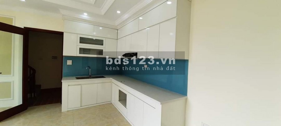 Bán nhà Doãn Kế Thiện lô góc đẹp, kinh doanh đỉnh, nhà mới