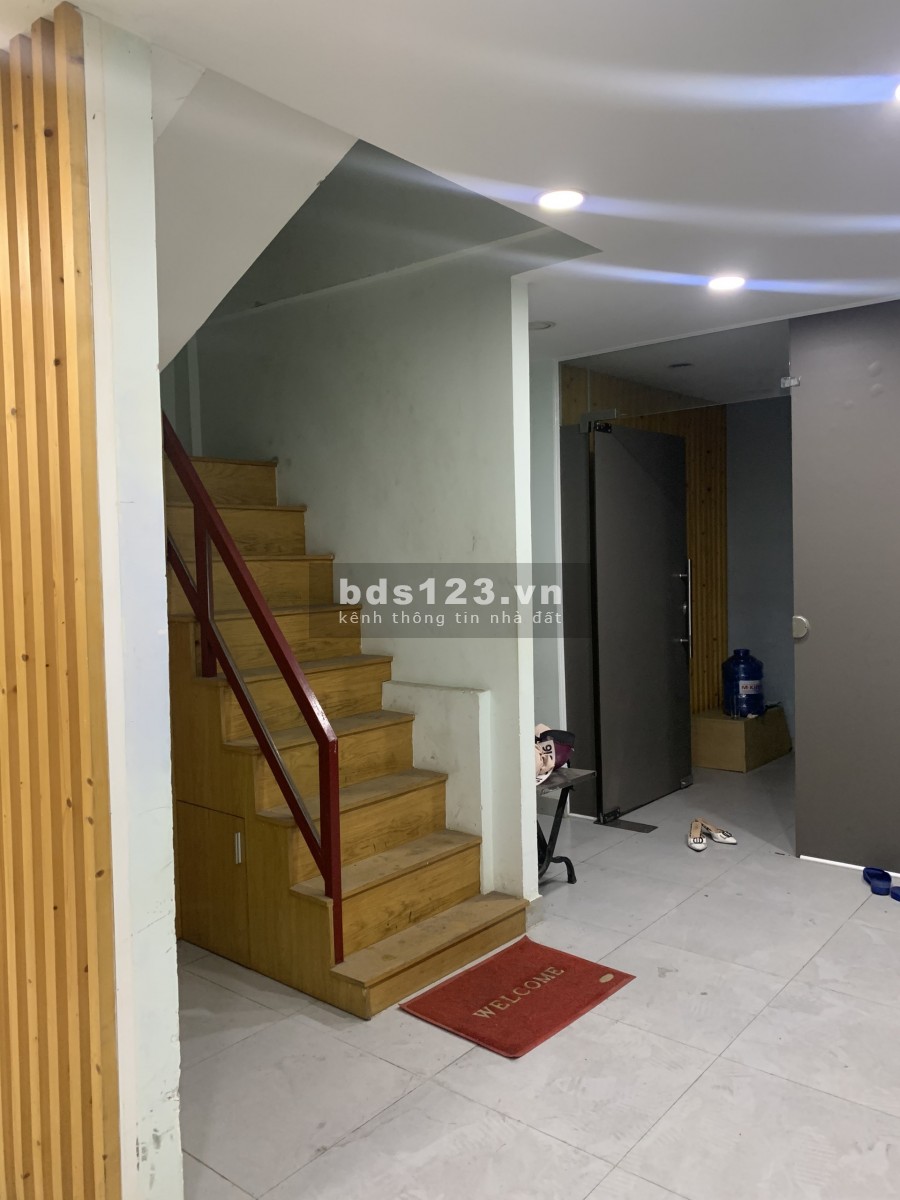 Nhà Đẹp MT Âu Dương Lân P3 Quận 8 diện tích sử dụng: 137,4m2