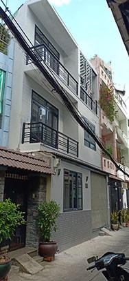 Bán Gấp Nhà Mới 3 Tầng ở Luôn Đường Hoàng Hoa Thám, P5, Phú Nhuận, 42 m2
