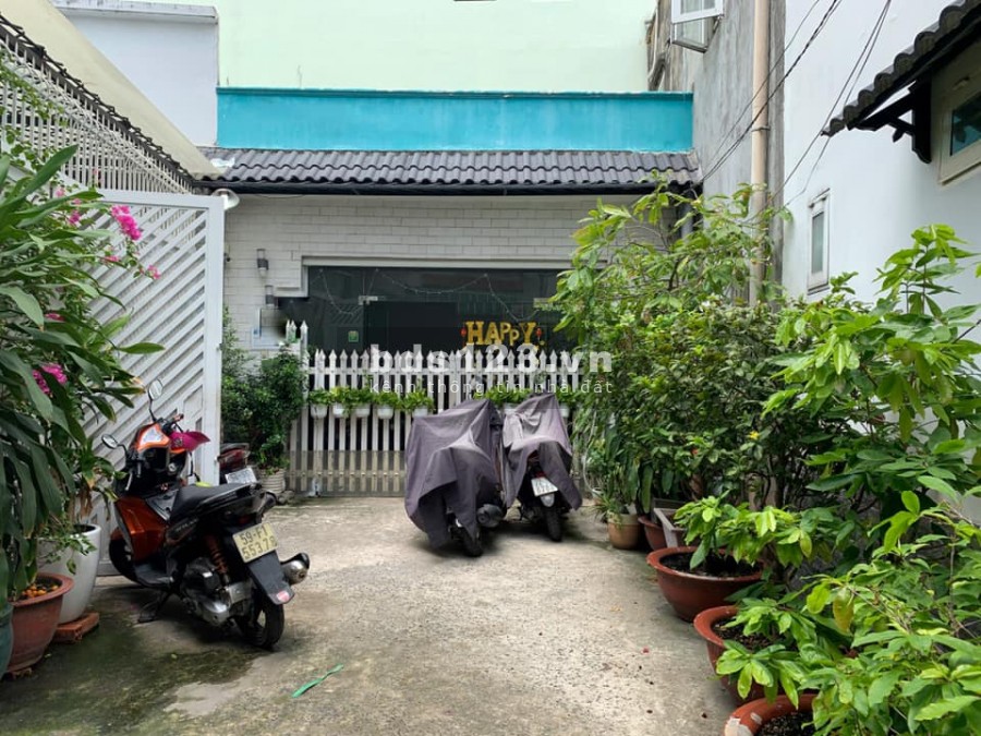Bán nhà Hoàng Hoa Thám, Phú Nhuận, 37m2, 80m ra mặt tiền, chỉ 4 tỷ 350 triệu