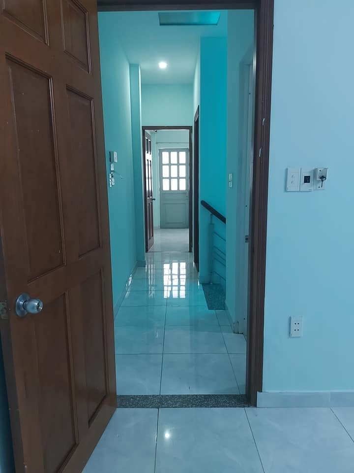 Bán nhà gần chung cư Carillon Hoàng Hoa Thám, 56m2, 3PN giá 5.3 tỷ