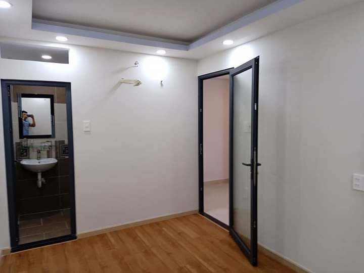 Bán Mặt tiền Khu VIP Đồng Đen Tân Bình có sẵn dòng tiền 30tr gần 100m2 chỉ 16.5 tỷ