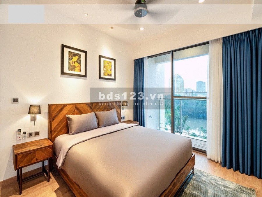 Cho thuê Căn hộ Midtown Signature 137m 4PN 2WC NTDD nhà đẹp, view sông, lầu cao