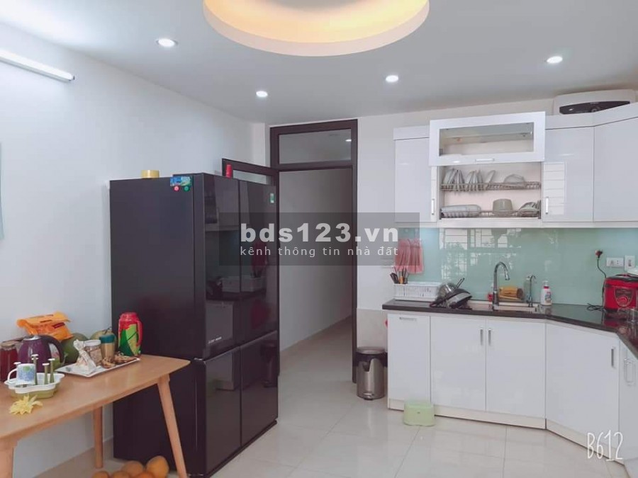 Bán nhà đẳng cấp Xuân Thủy diện tích 41m2, 5 tầng giá bán 8,6 tỷ