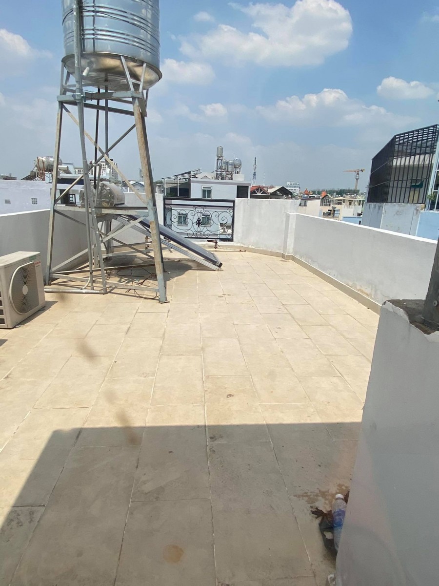 Nhỉnh 6 tỷ có nhà đẹp Nguyễn Văn Đậu Bình Thạnh 5 tầng, xe hơi ngủ trong nhà, dt 39m2, 4PN