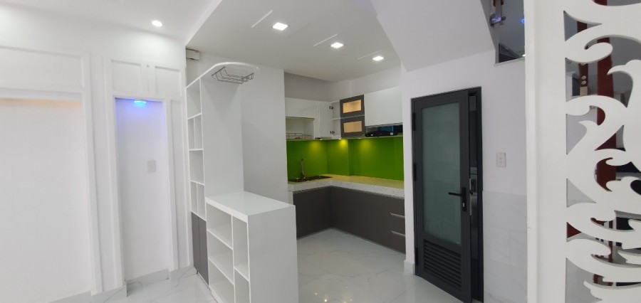 Nhà mới xây vào ở liền hẻm xe hơi Phan Đình Phùng Quận Phú Nhuận
