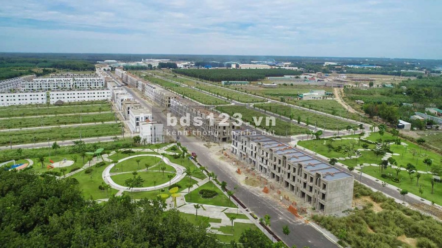 Nhỉnh 2 tỷ có đất có nhà và cả cơ hội có xe sang, chiết khấu 2%