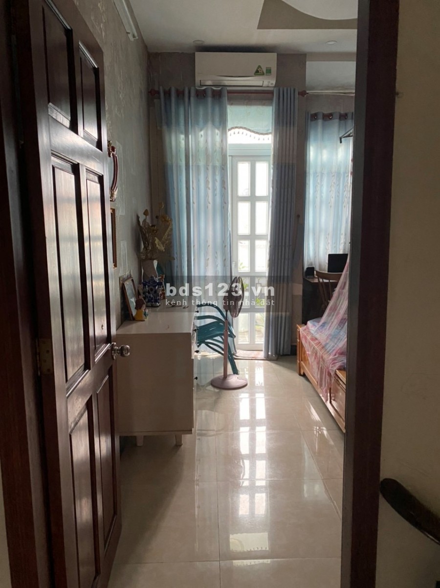 Bán nhà Trần Hữu Trang, 80m2, mặt tiền dài 19m, q Phú Nhuận chỉ 7 tỷ 3