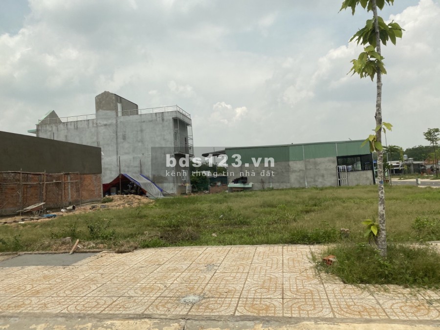 Ngân hàng thanh lý, Tặng 1 chỉ vàng SJC, ngay cổng kcn VSIP II A