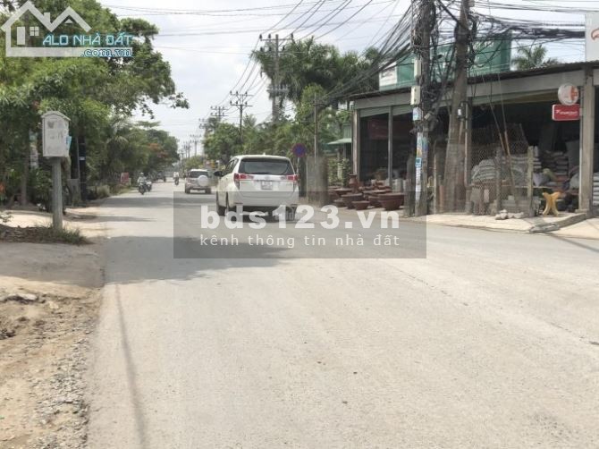 Bán dẫy nhà trọ ngay khu công nghiệp vĩnh lộc 2, có 20 phòng giá 2ty400, vị trí thoáng đẹp, 300m2