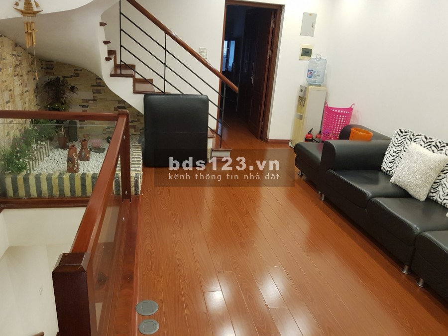 Nguyên căn hàng hiệu Vĩnh Phúc Ba Đình, nội thất bạc tỷ, giá 6.9 tỷ, lh 092.234.6363