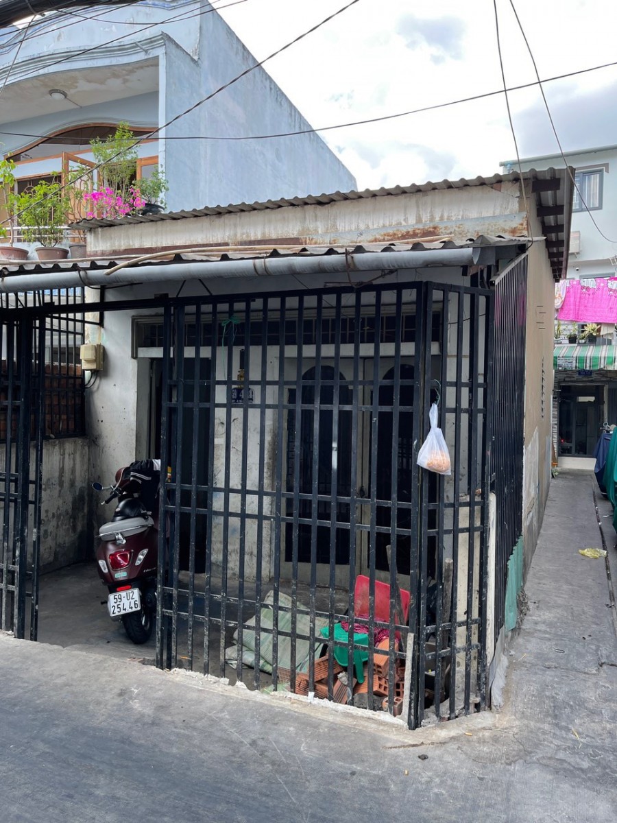 Cần bán nhà cấp 4 Phường Bình Trị Đông A, Quận Bình Tân, giấy tờ đủ