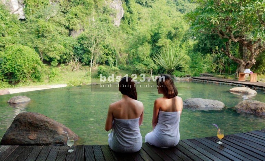 Căn hộ khách sạn khoáng nóng kết hợp chăm sóc sức khỏe đầu tiên Hòa Bình 5*