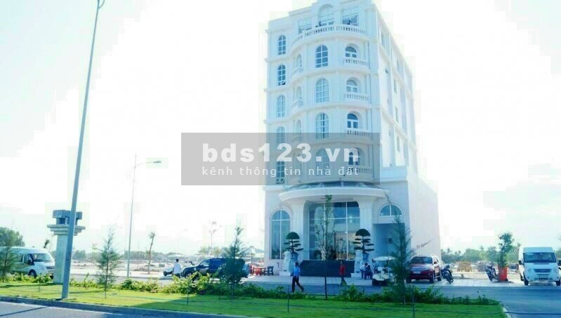 Nền Khách sạn mặt tiền đường Nguyễn Tất Thành vào 9 suất nội bộ Golden Bay 602 từ chủ đầu tư