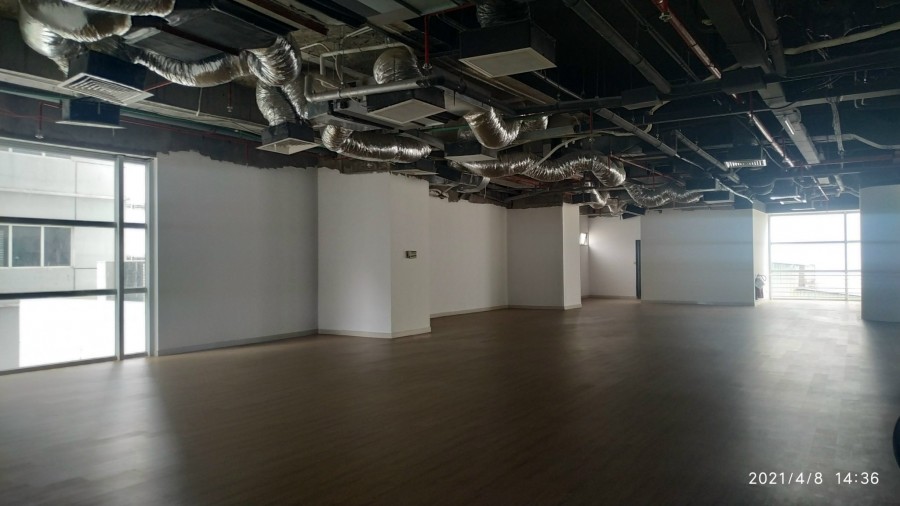 Cho thuê văn phòng quận 5 Tản Đà Court, diện tích 1000m2 nguyên sàn, liên hệ 0906970252