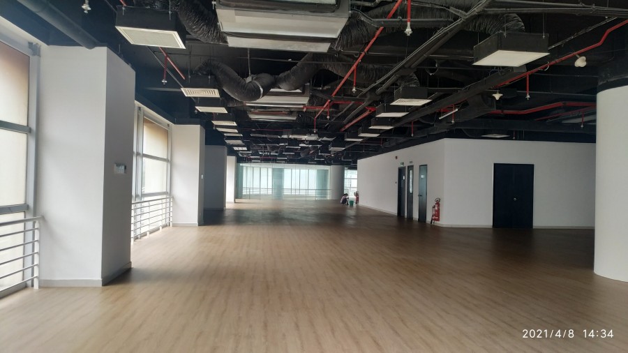 Cho thuê văn phòng quận 5 Tản Đà Court, diện tích 1000m2 nguyên sàn, liên hệ 0906970252