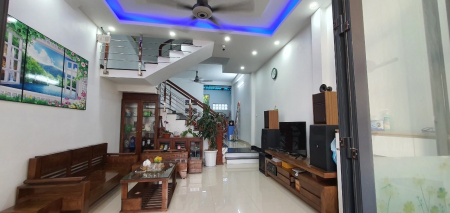 Chính chủ bán nhà riêng 3 tầng, 3 PN cách đường 70 chỉ 1km, giáp Huỳnh Cung, Tam Hiệp Thanh Trì Hà Nội