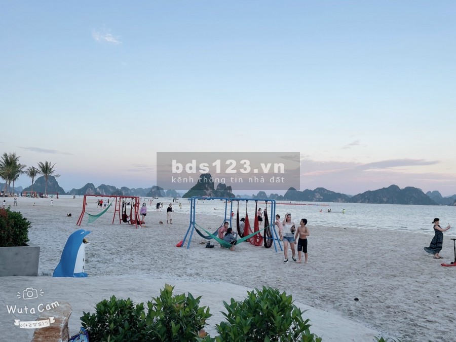Tôi cần bán lô góc biệt thự nghỉ dưỡng Phương Đông Vân Đồn gần trục Shophouse kinh tế đêm thuận tiện kinh doanh
