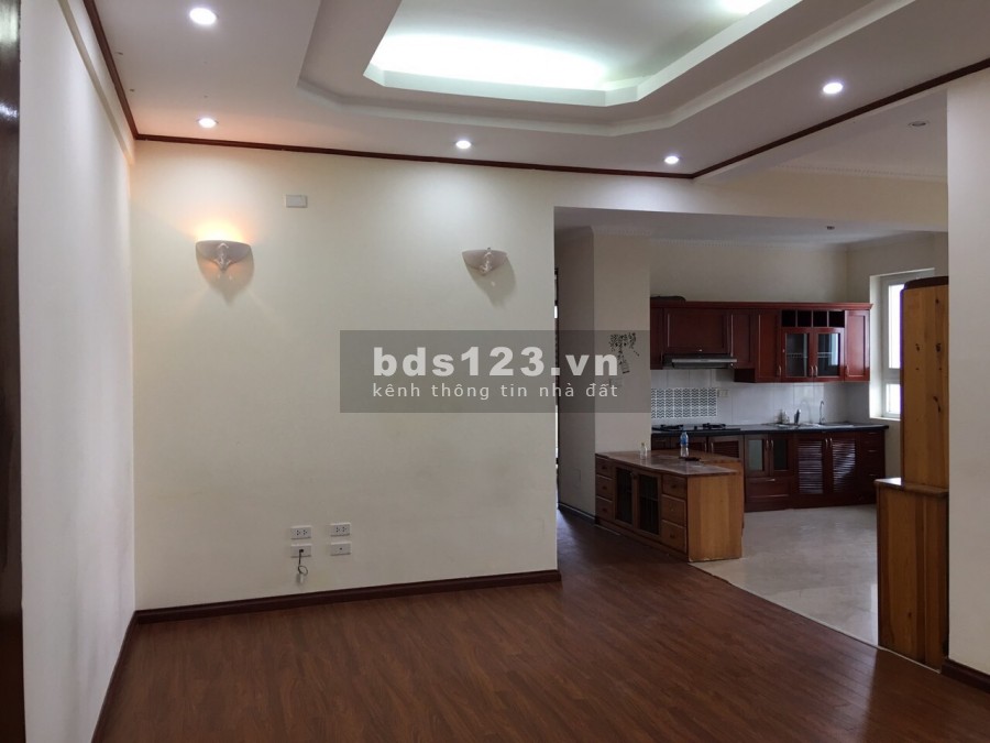 Cho thuê chung cư 15T Nguyễn Thị Định 3 ngủ đồ cơ bản 12 triệu/tháng. Lh 0377983070