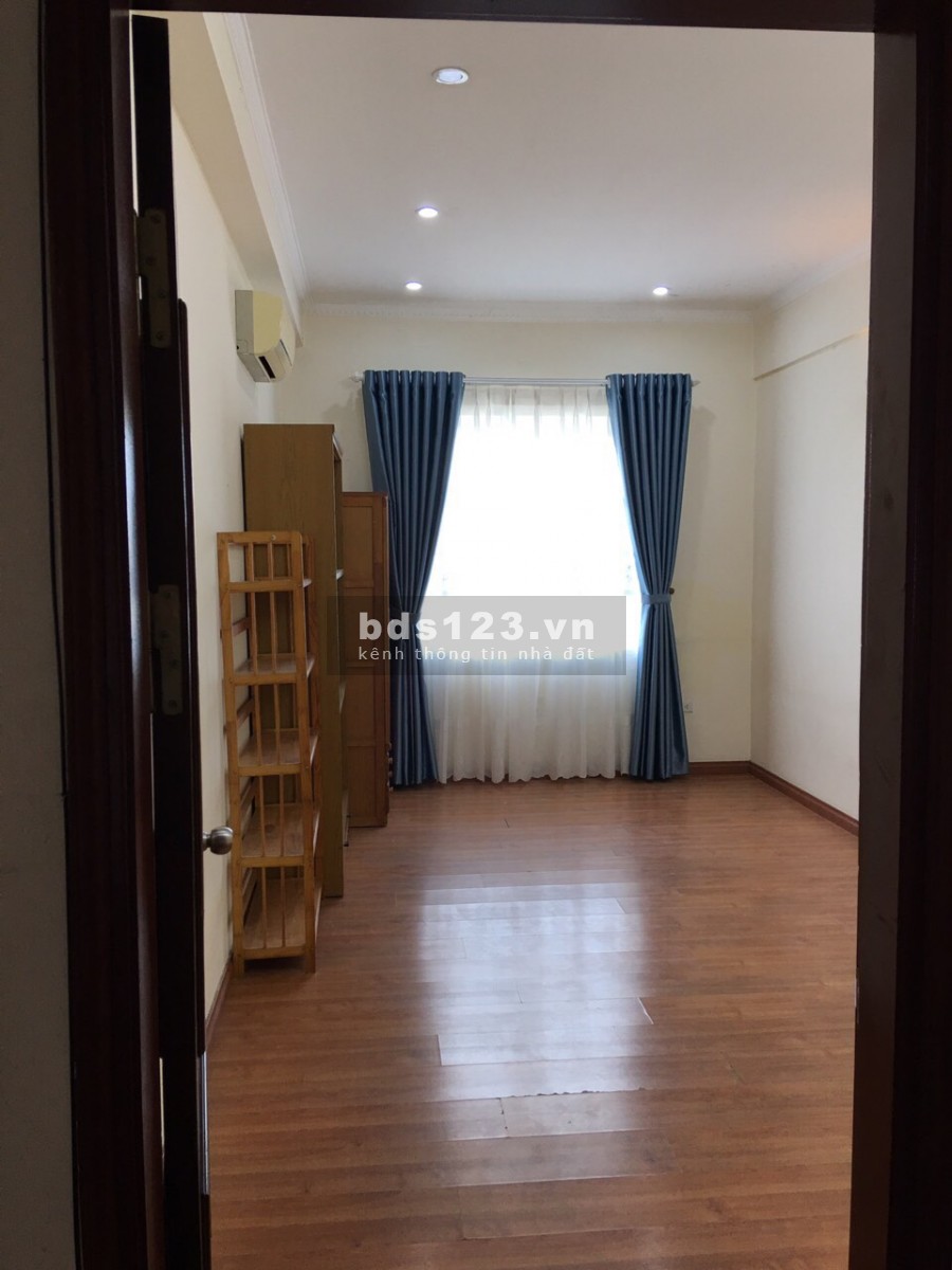 Cho thuê chung cư 15T Nguyễn Thị Định 3 ngủ đồ cơ bản 12 triệu/tháng. Lh 0377983070