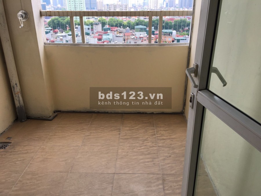 Cho thuê chung cư 15T Nguyễn Thị Định 3 ngủ đồ cơ bản 12 triệu/tháng. Lh 0377983070