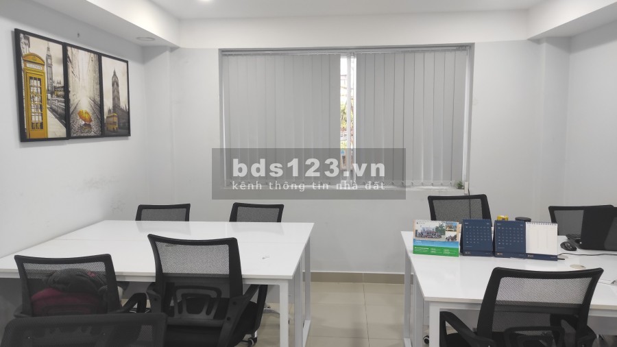 Thuê văn phòng nhanh, giá rẻ, dọn vào ở ngay tại Bình Thạnh, miễn phí tiền nước