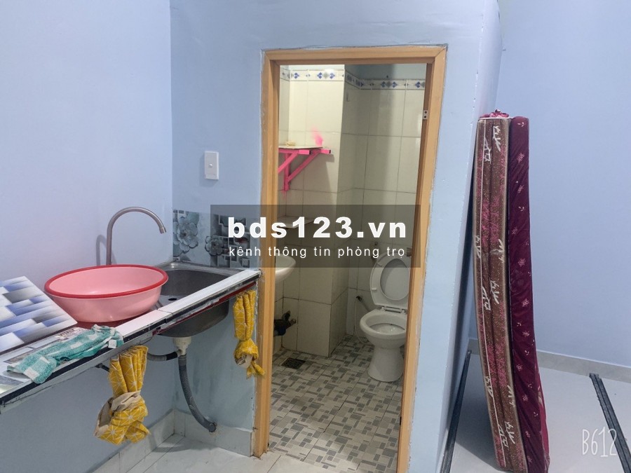 Cho thuê phòng trọ có kệ bếp, cửa sổ XVNT p.21, Bình Thạnh. Giá 3 triệu/tháng