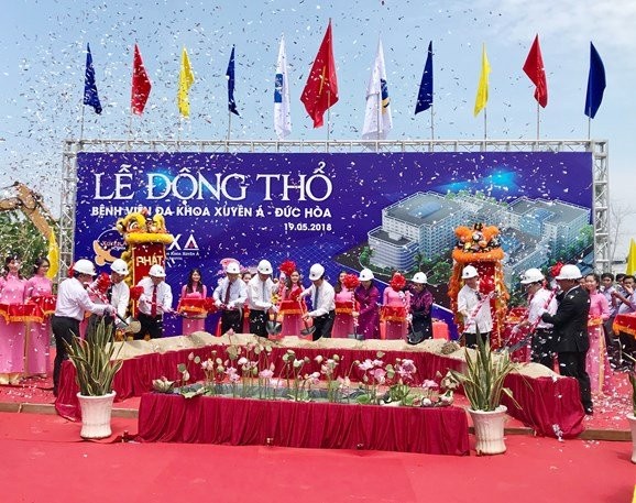 Bán gáp lô đất ngay VIngroup Đức Hòa, đường nhựa lớn xe đi thoải mái