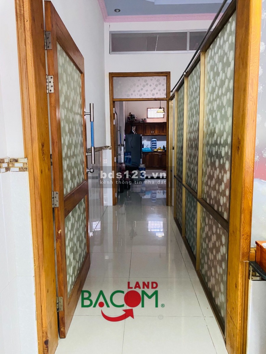 Bán nhà shr dt118m2 đường nguyễn Văn Tiên, Sát bên Chợ P. Tân Phong BH chỉ 2ty7
