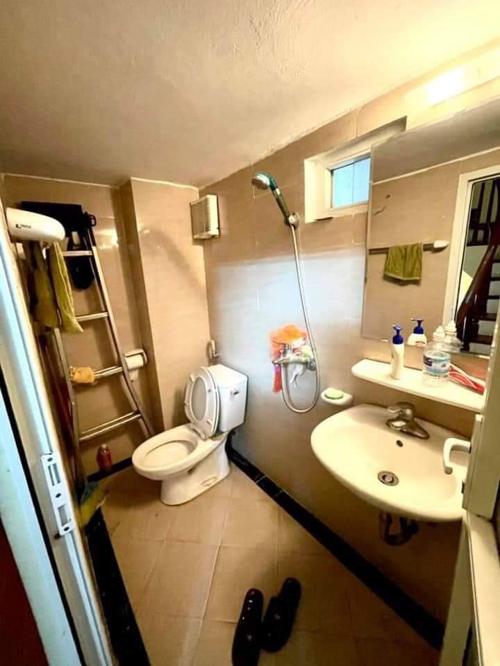 Bán nhà đẹp Nguyễn Lương Bằng giá chỉ 3,4 tỷ, dt 30m2*5 tầng 50m ra phố, lô góc 3 thoáng