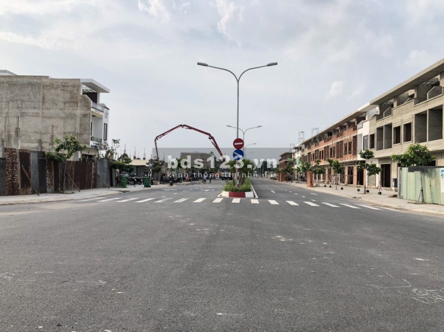 Bán nhà phố liền kề THỊ TRẤN TRẢNG BOM