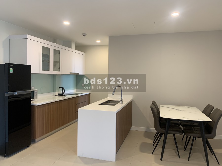 Cho thuê chung cư Kosmo Tây Hồ 84m 2PN 2WC full nội thất sang trọng 14tr/th. L/H: 0963146006