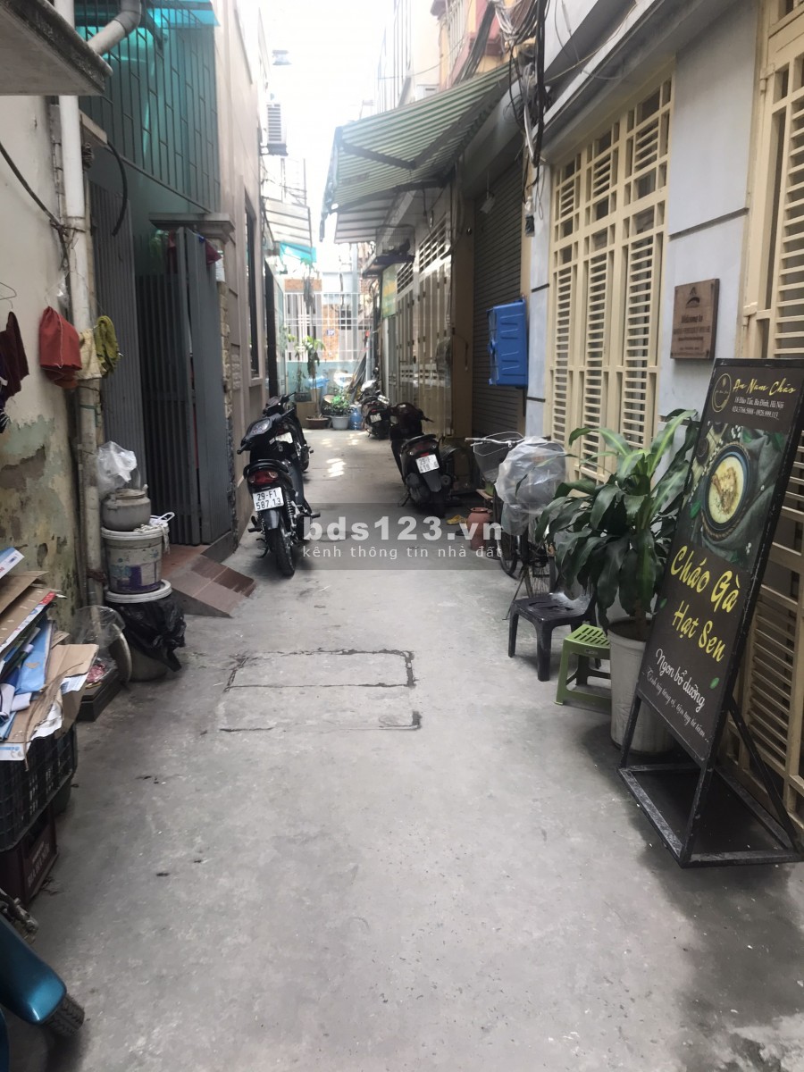 Bán Nhà Hoàng Hoa Thám , hai mặt ngõ , tặng nội thất , 51m2, 3.9 tỷ