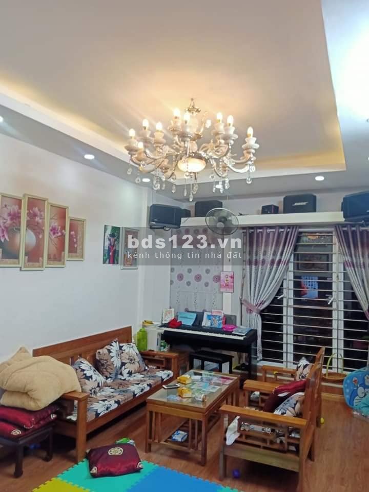 Nhà 5 tầng ô tô đỗ cửa Quận Hoàng Mai, Hà Nội, giá chỉ 4 tỷ, lh 0966233382