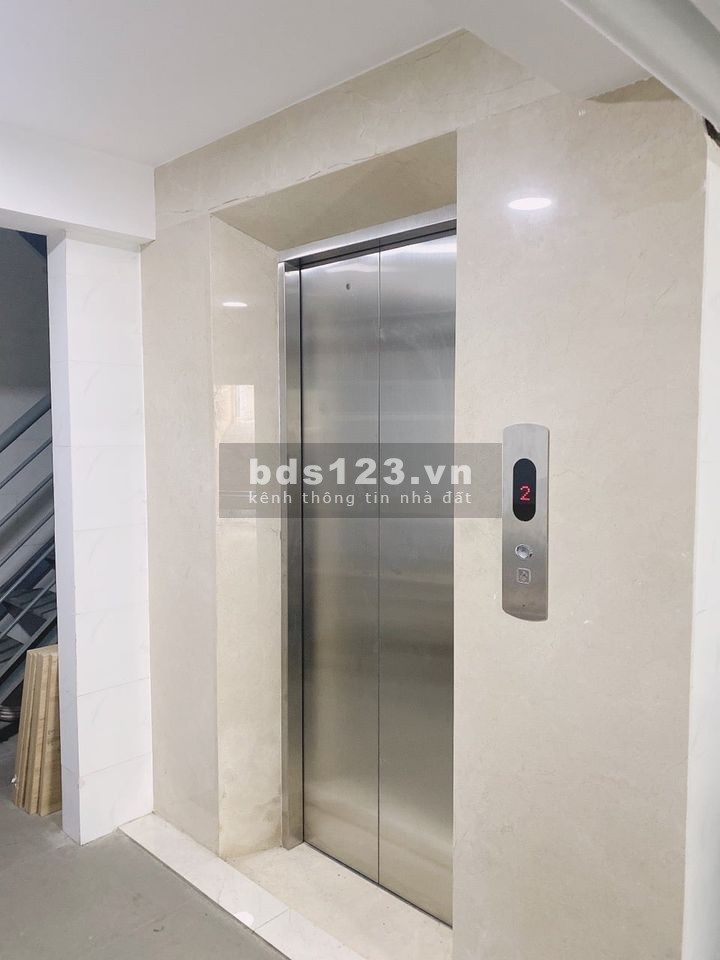 Cho thuê nguyên căn nhà làm VP 400m2 hầm 4 sàn trống suốt mặt tiền An Phú Quận 2