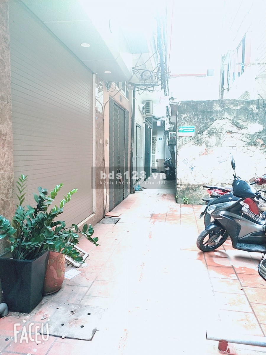 Nhà đẹp Tôn Đức Thắng, ngõ thông, nhà mới ở sướng, 33m2x5T, nhỉnh 3 tỷ