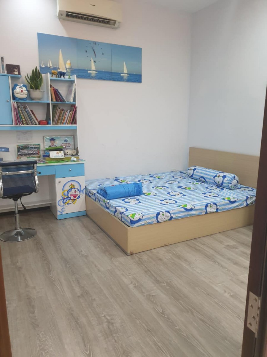 Bán gấp lô góc giá rẻ hẽm thông 8m, 5m X 13m, giá 5.3 Tỷ, khu dân cư