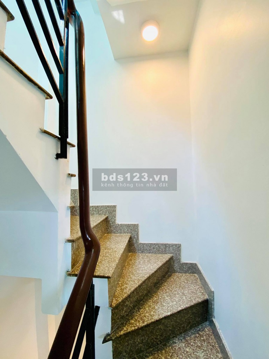 Nhà đẹp HXH rộng đường Ba Tháng Hai Q10, 25m2 giá bán chỉ 5.1 tỷ thương lượng