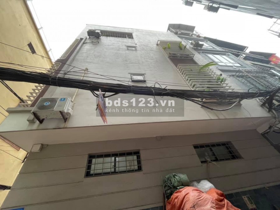 Bán nhà Hoàng Như Tiếp 4 tầng, mặt tiền 3,9m, lô góc, ô tô đỗ cửa, ngõ thông thoáng