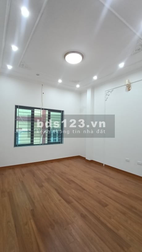 Cần bán gấp nhà Mỹ Đình, ô tô kinh doanh, dt 50m2, 5 tầng đúc, giá 4.6 tỷ