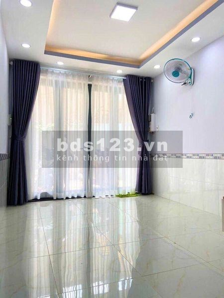 Nhà mới 2 mặt tiền lô góc quận Tân Bình 32m2 3 tầng Giá 4.6 tỷ hẻm 5m