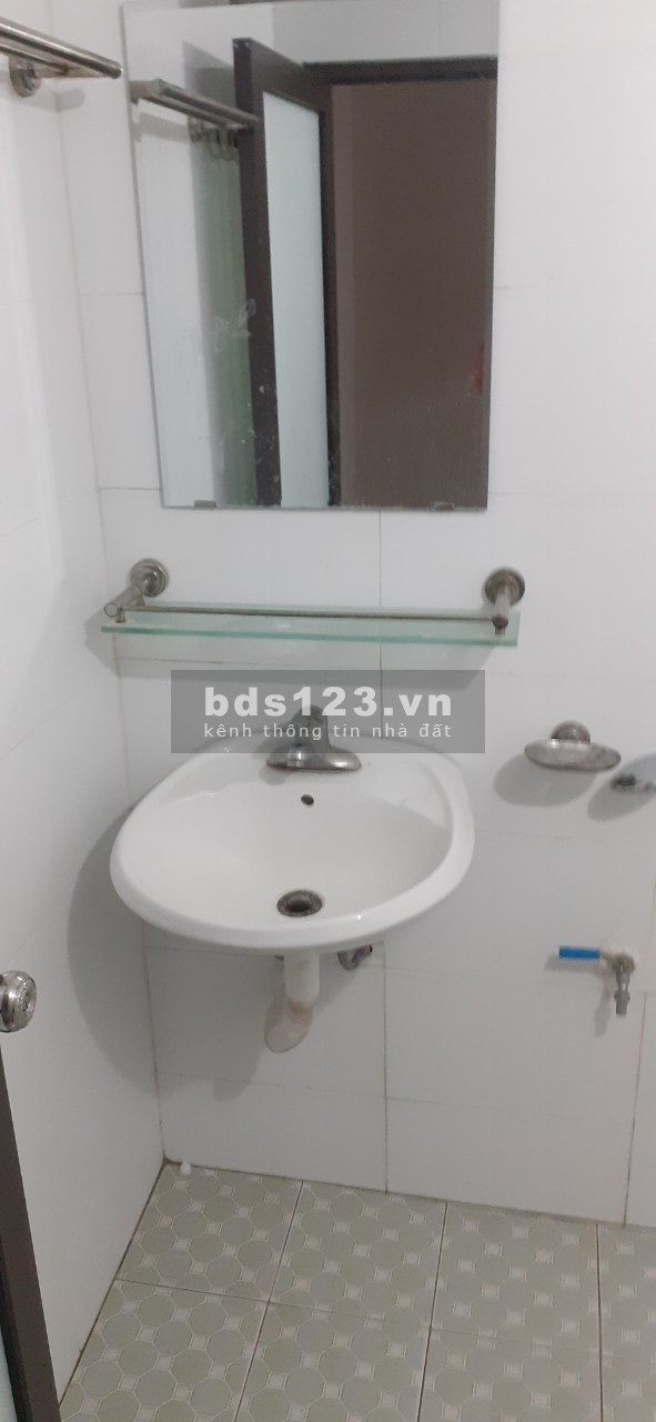 Bán nhà nguyên căn 2 tầng đúc kiên cố, giá 1.68 tỷ, phường Vĩnh Tuy, Quận Hoàng Mai
