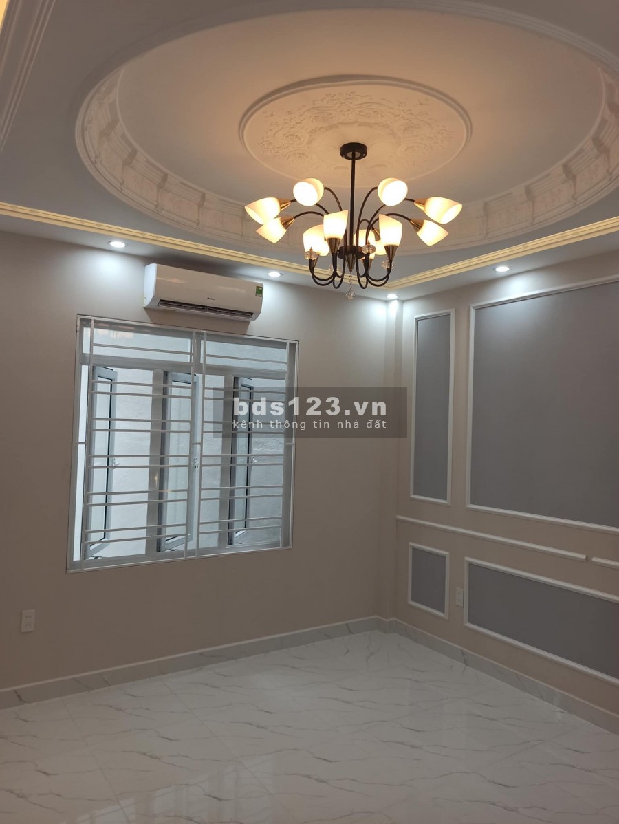 Nhà Phố Văn Cao, Xây mới 4 tầng, oto vào nhà giá mềm 4,35 tỷ