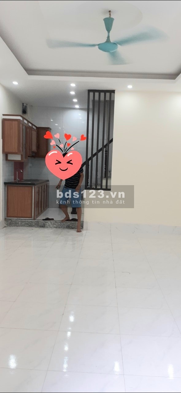 Bán nhà nguyên căn 2 tầng đúc kiên cố, giá 1.68 tỷ, phường Vĩnh Tuy, Quận Hoàng Mai