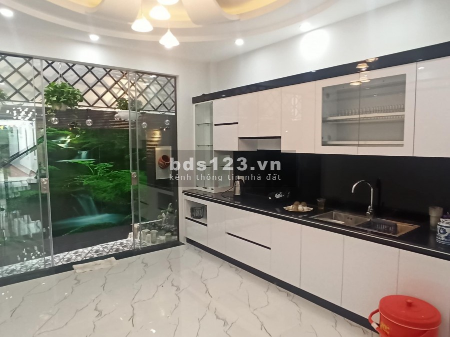 Nhà Phố Văn Cao, Xây mới 4 tầng, oto vào nhà giá mềm 4,35 tỷ