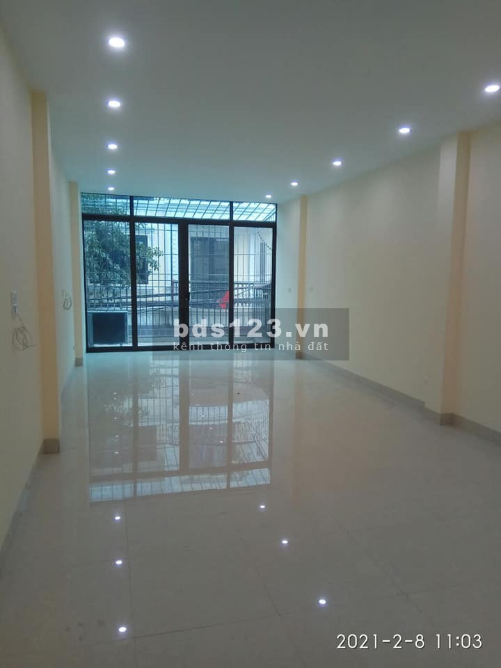 Bán nhà Xuân Đỉnh dt 64m2, 5 tầng đúc, thang máy, mt 4m, phân lô, ô tô vào nhà giá 10.6 tỷ