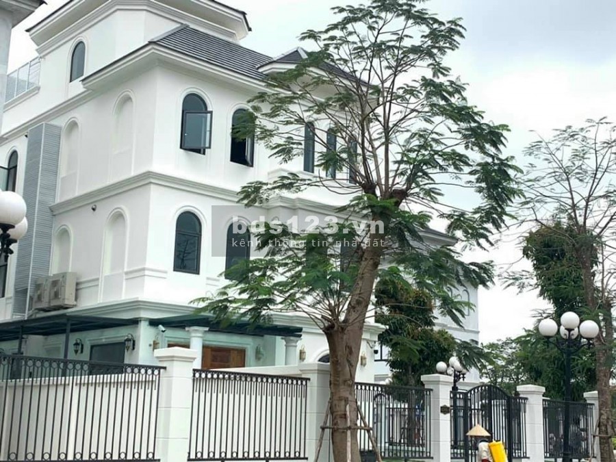 Biệt thư đơn Lập Vinhomes Green Villa, Tây Hồ dt 28m2, giá 46 tỷ, chính chủ