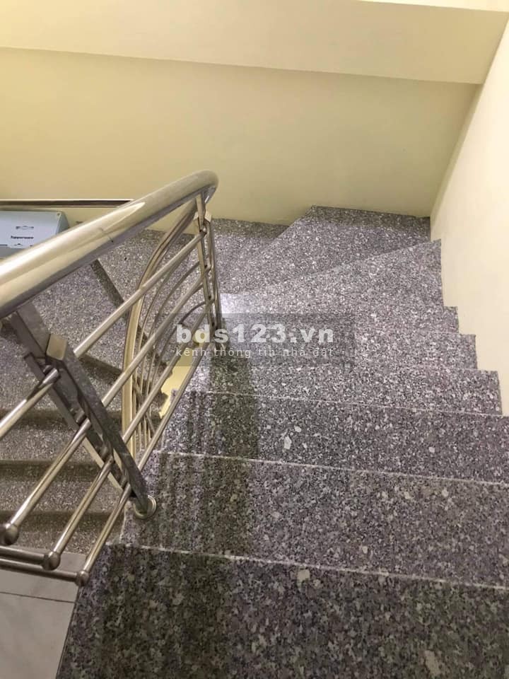 Bán nhà Xuân Phương, dt 31m2 x 5 tầng, giá 2.5 tỷ có thương lượng