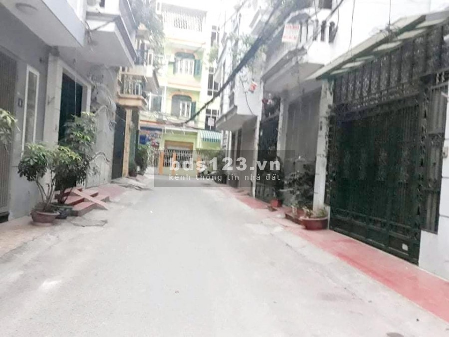 Bán Phân Lô 45m 6 Tầng Nguyễn Phúc Lai, Hoàng Cầu, Gara OTO, thang máy 10.2 Tỷ.